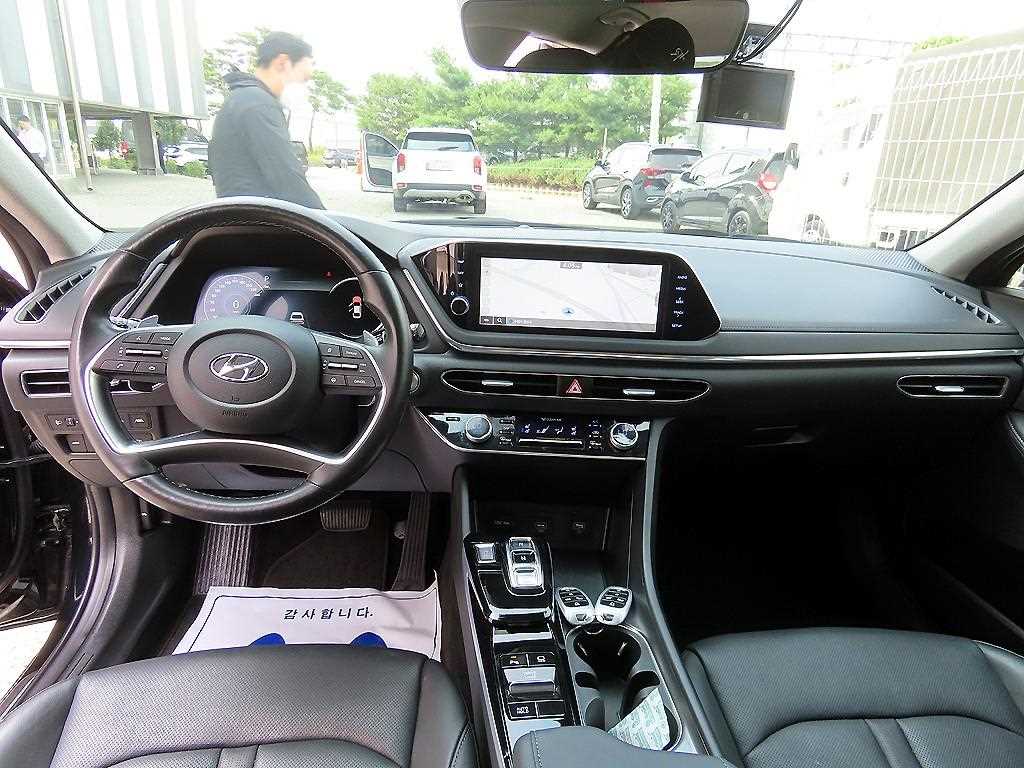 Hyundai Sonata — photo 07