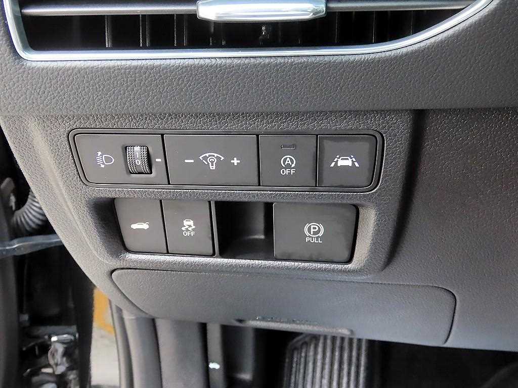 Hyundai Sonata — photo 12