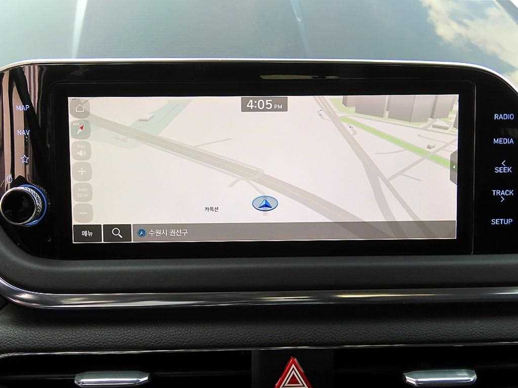 Hyundai Sonata — photo 14