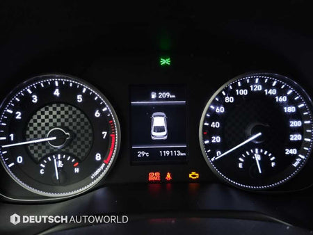 Hyundai Avante — photo 08