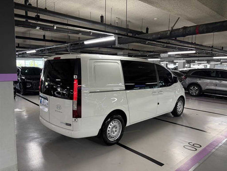 Hyundai Staria — photo 04