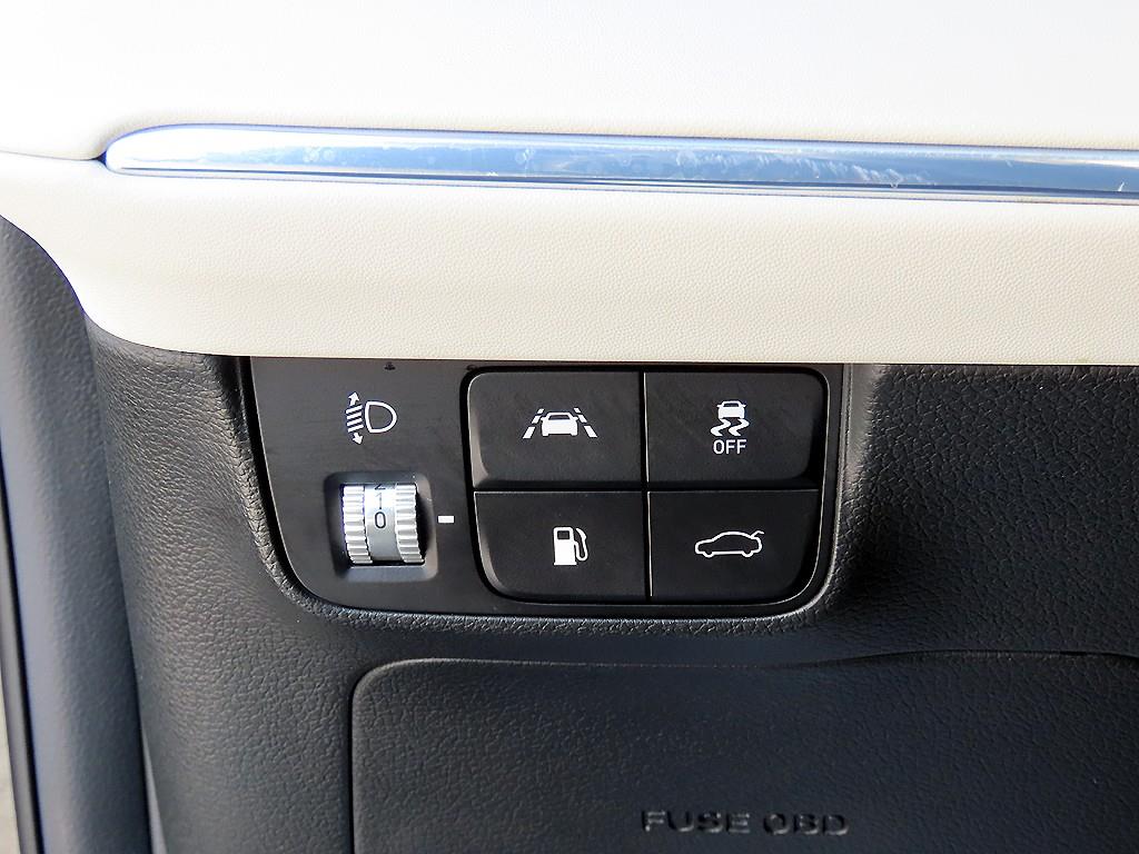 Hyundai Grandeur — photo 11