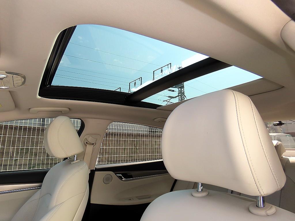 Hyundai Grandeur — photo 16