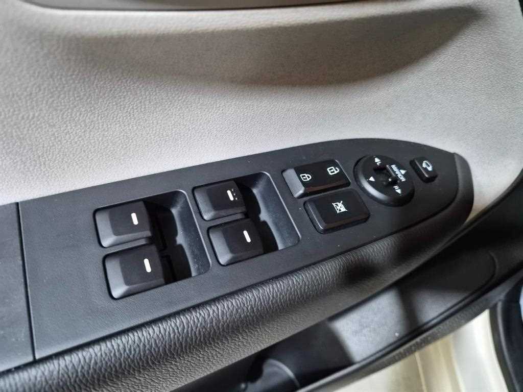 Kia RAY — photo 12