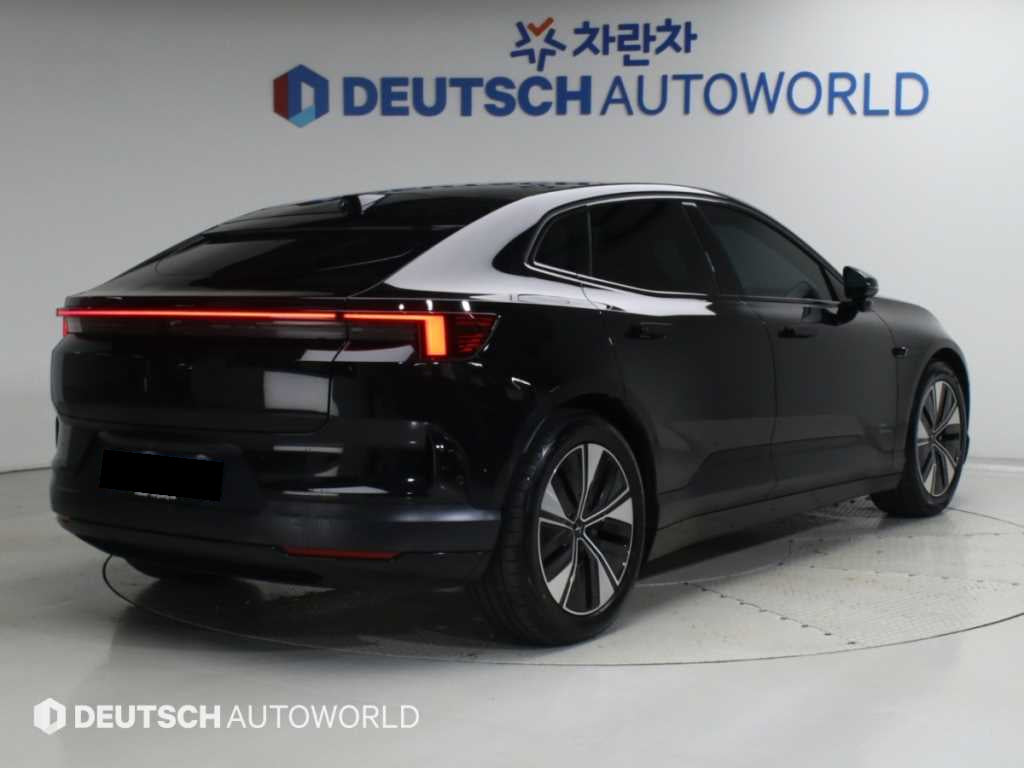 Polestar Polestar 4 — photo 02