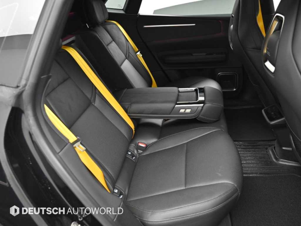 Polestar Polestar 4 — photo 12