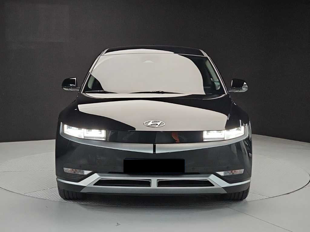 Hyundai Ioniq5 — photo 02