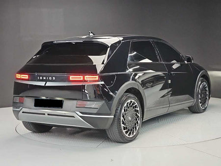 Hyundai Ioniq5 — photo 04