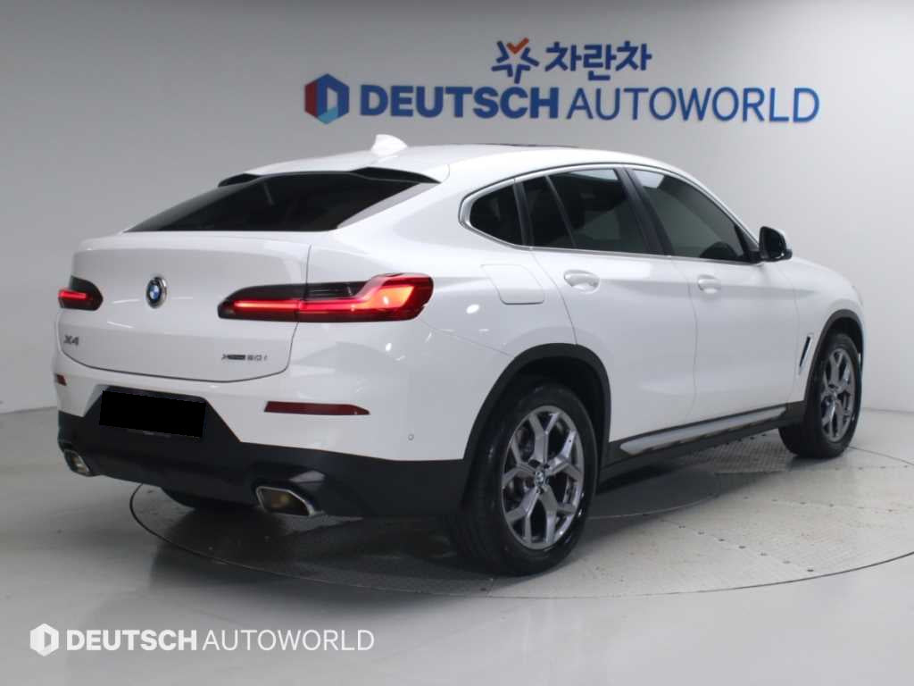 BMW X4 — photo 02