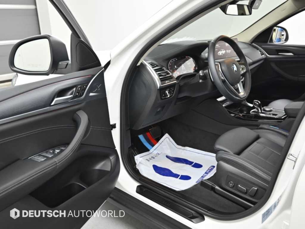 BMW X4 — photo 11