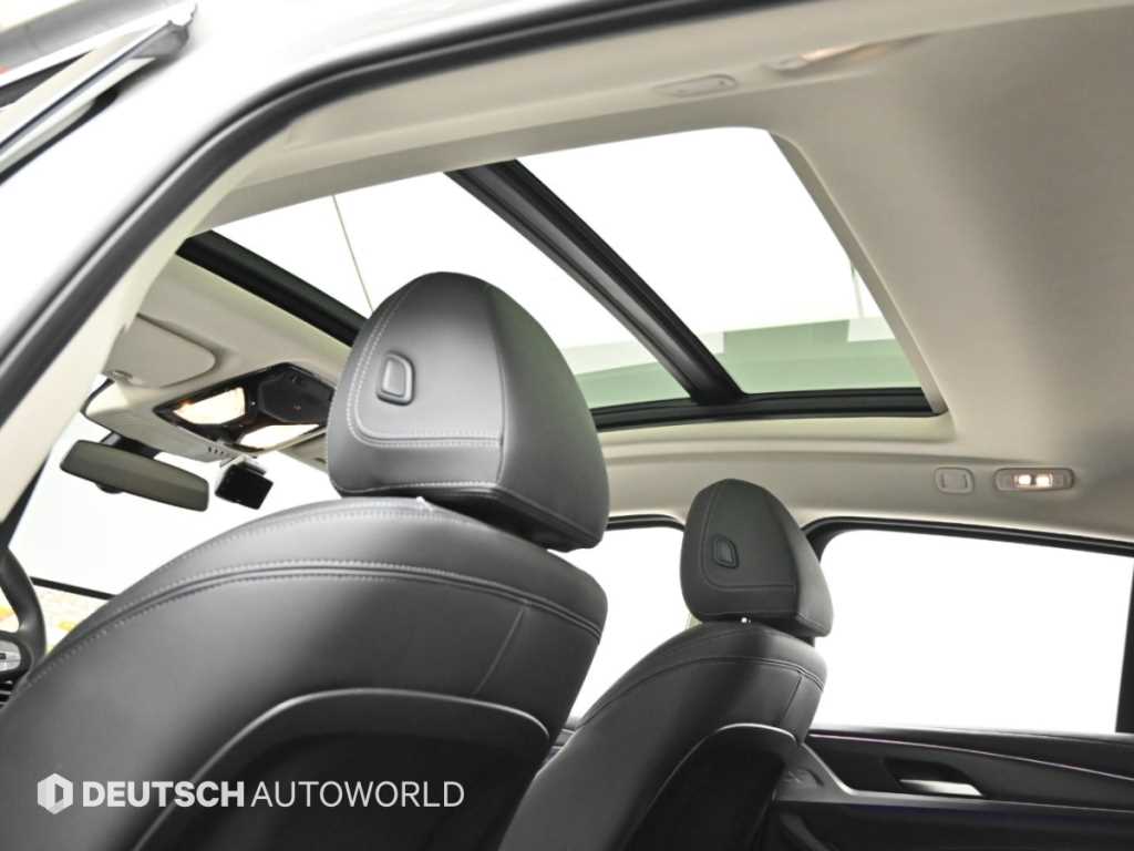 BMW X4 — photo 18