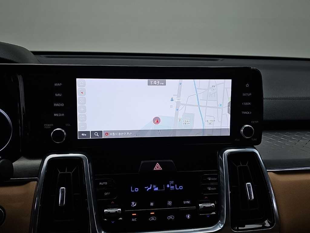 Kia Sorento — photo 16