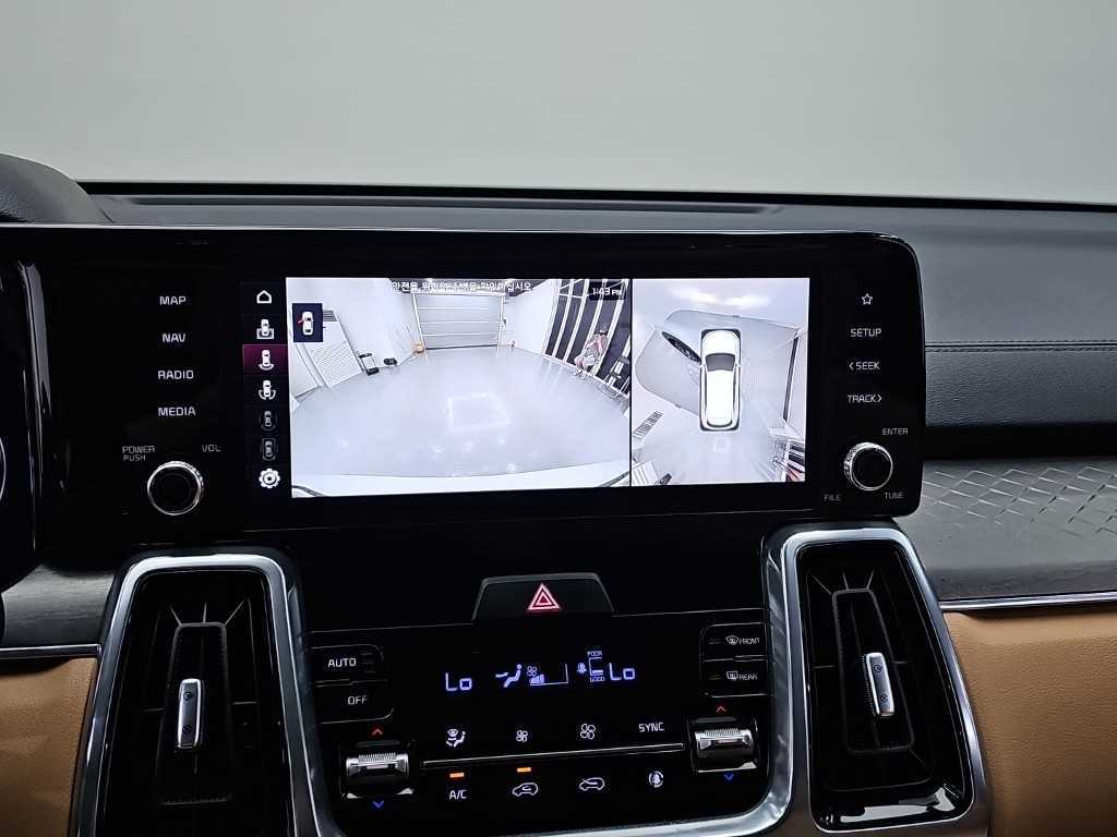 Kia Sorento — photo 17