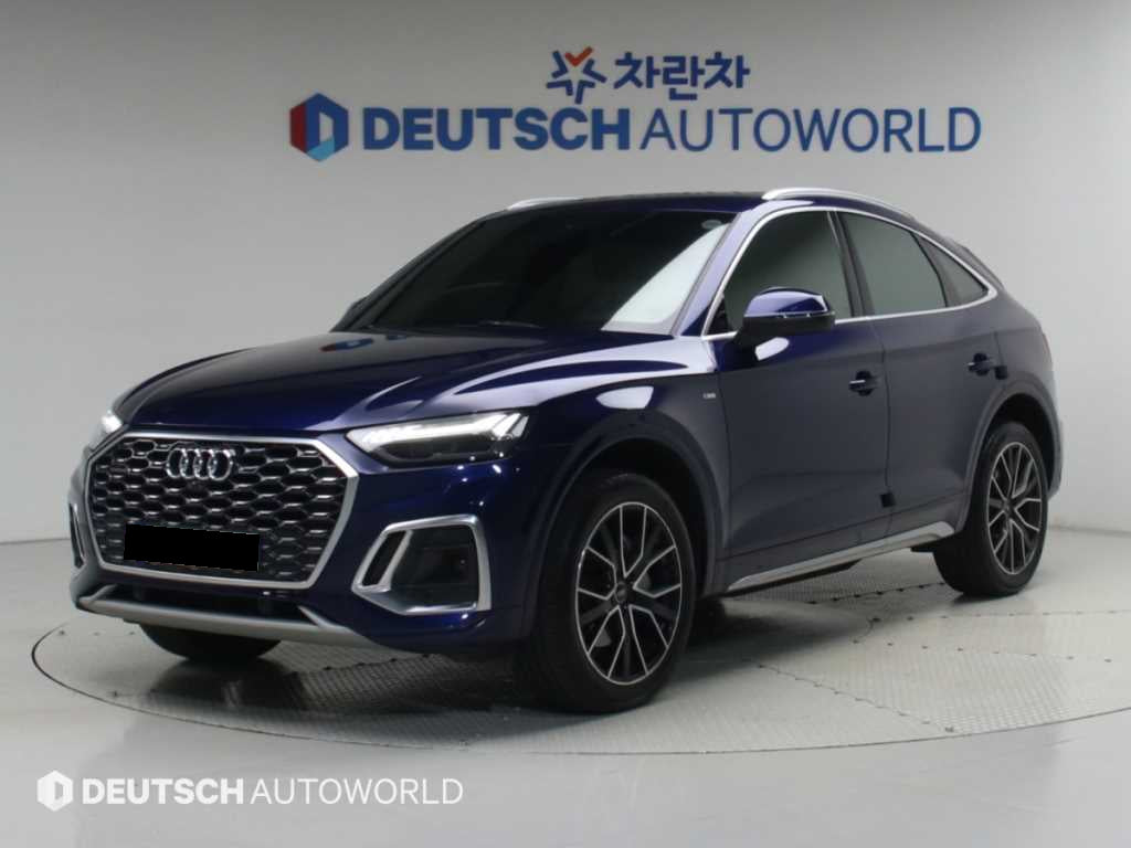 Audi Q5 — photo 01