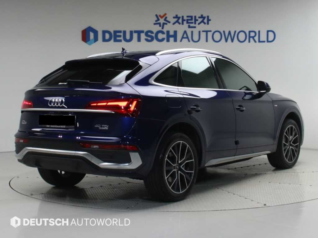 Audi Q5 — photo 02