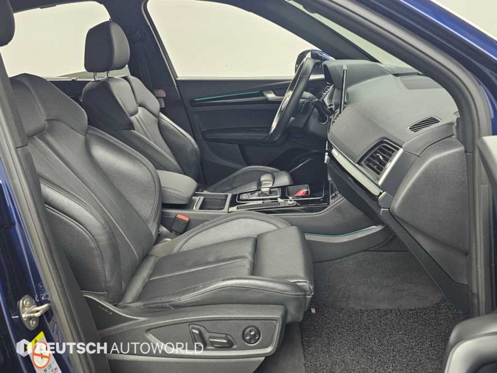 Audi Q5 — photo 10