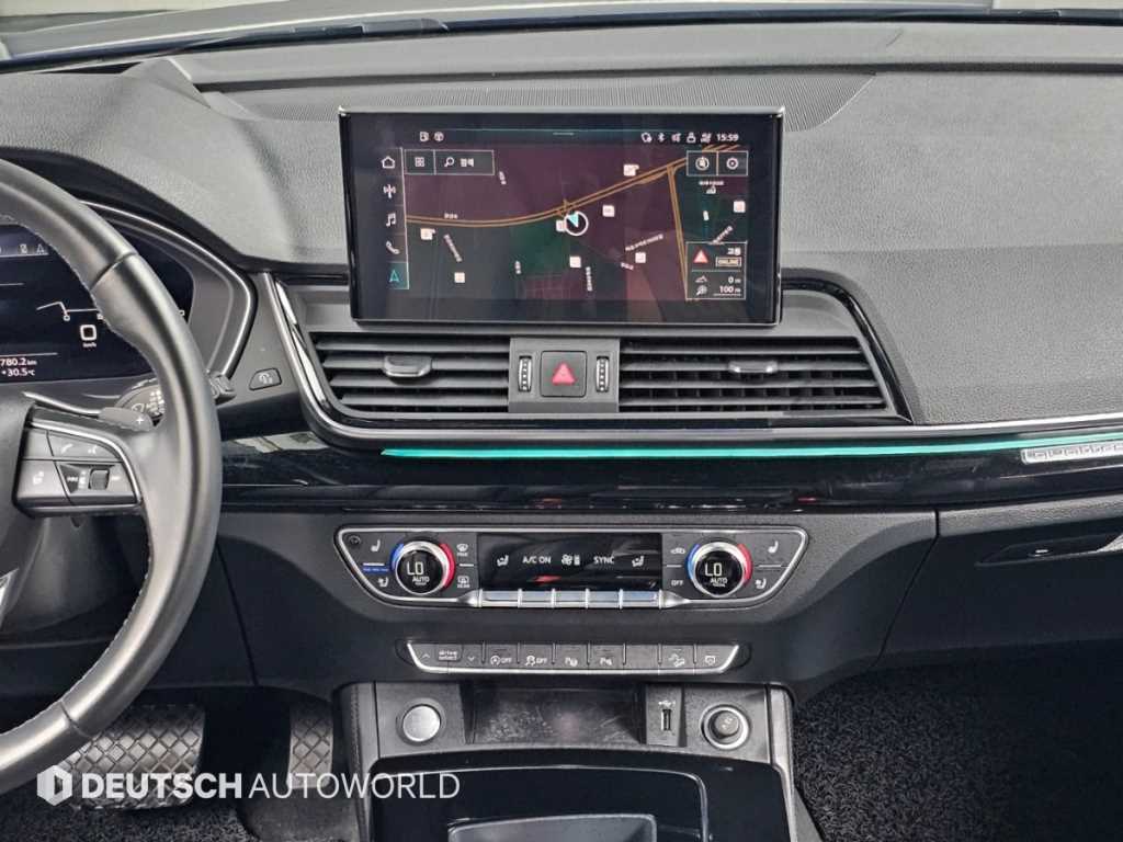 Audi Q5 — photo 14