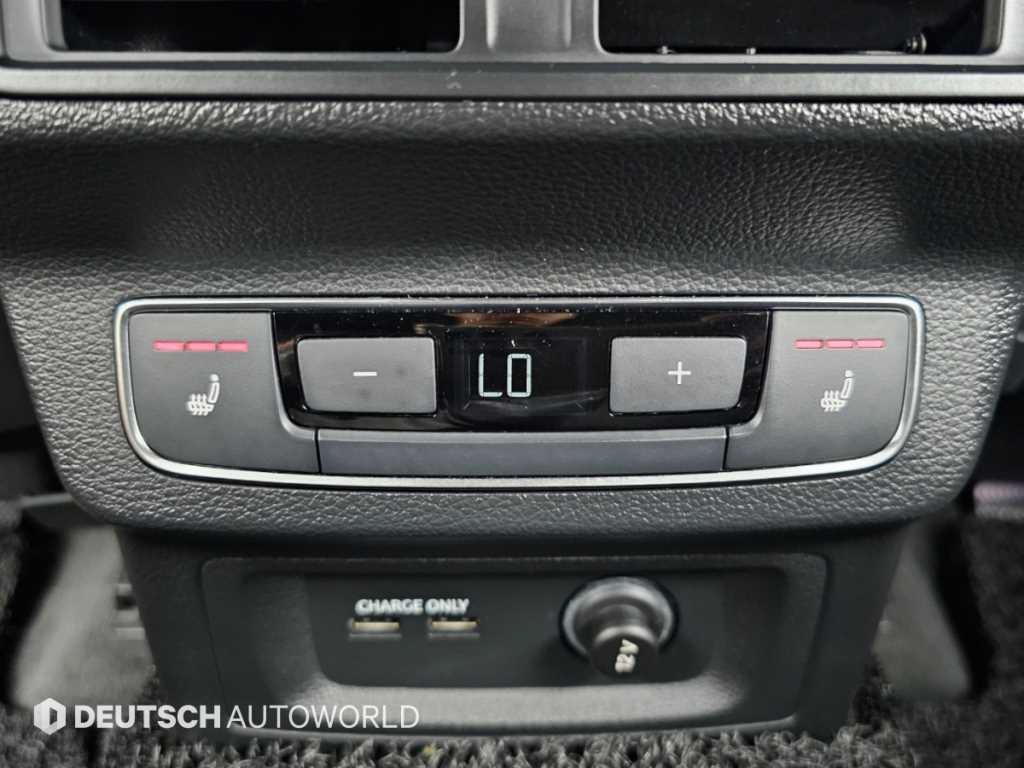 Audi Q5 — photo 16