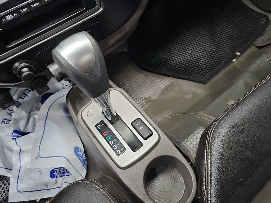 Hyundai Porter II — photo 08