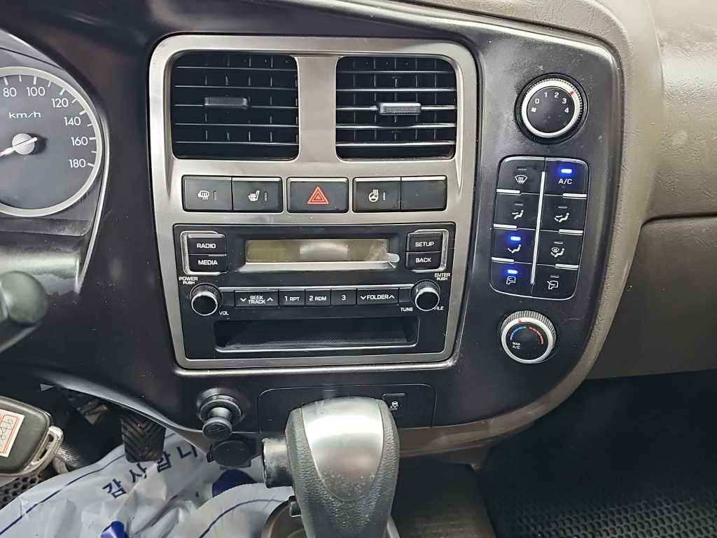 Hyundai Porter II — photo 10