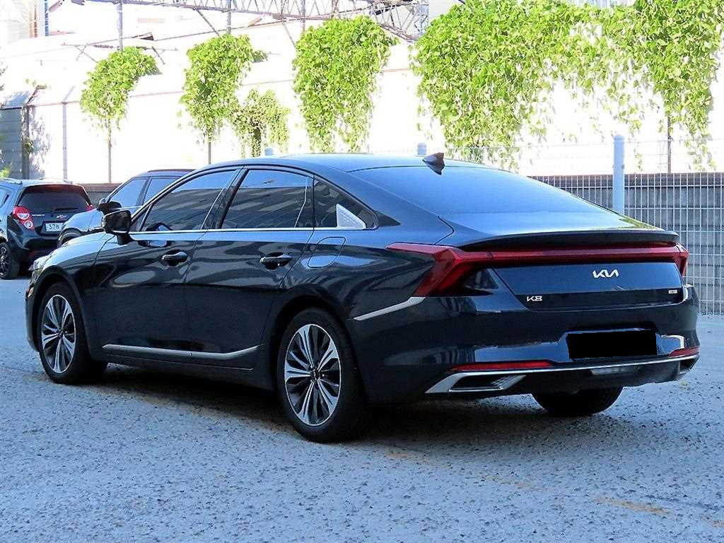 Kia K8 — photo 03