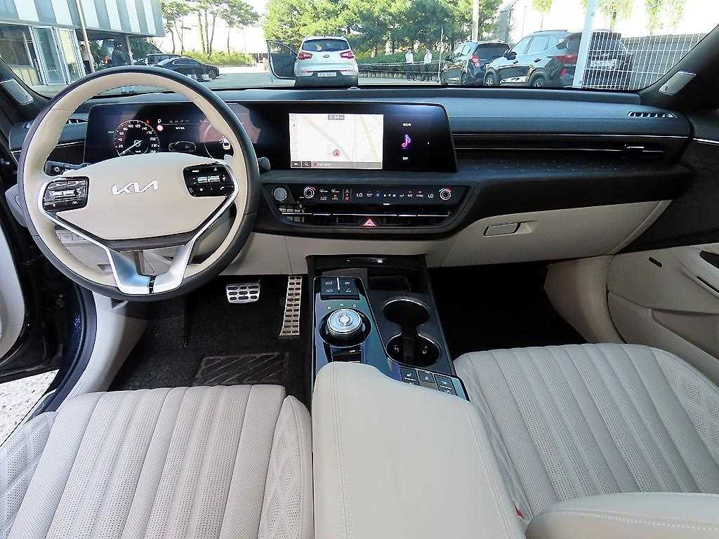 Kia K8 — photo 07