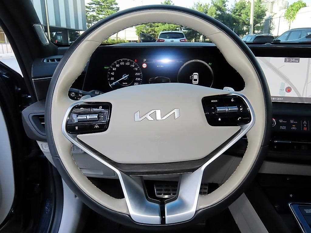 Kia K8 — photo 08