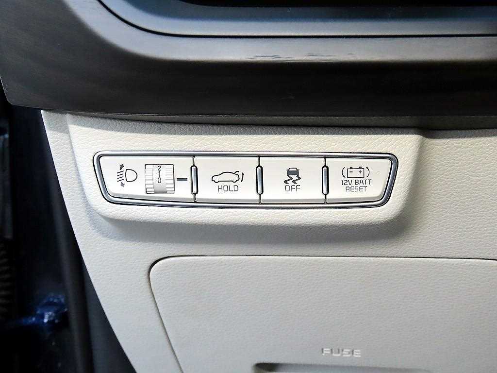 Kia K8 — photo 13