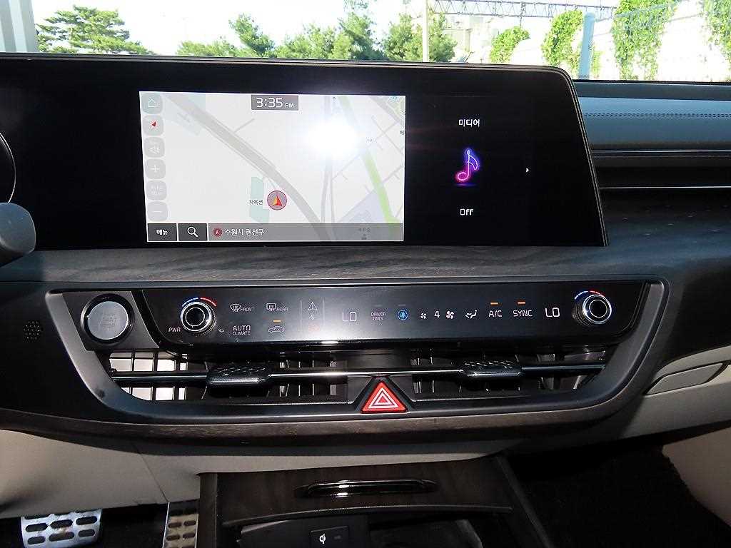 Kia K8 — photo 14