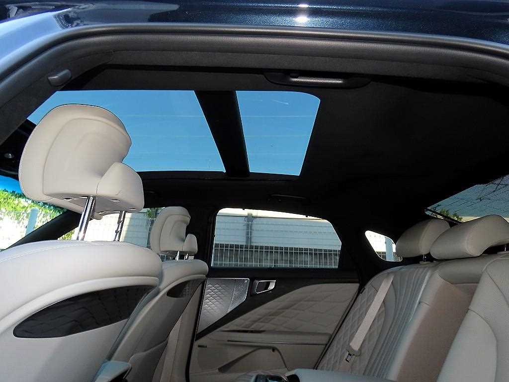 Kia K8 — photo 16