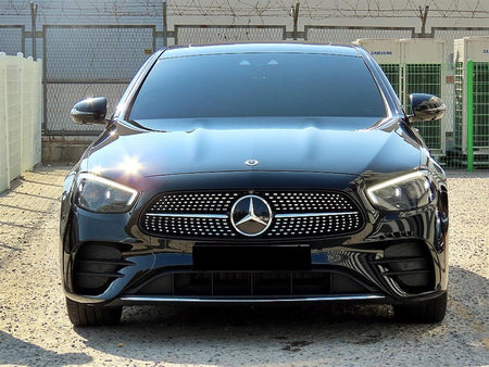 Mercedes-Benz E-Class — photo 01