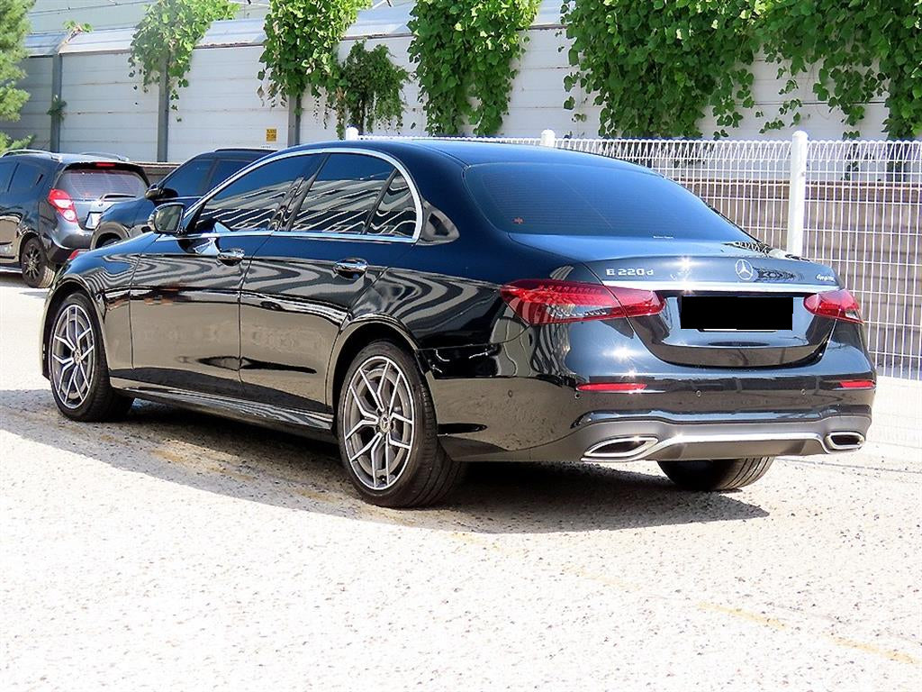 Mercedes-Benz E-Class — photo 03