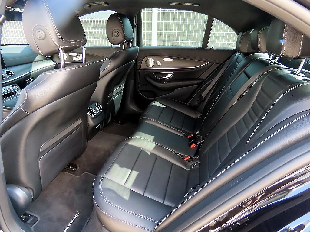 Mercedes-Benz E-Class — photo 06