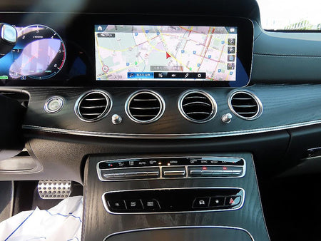 Mercedes-Benz E-Class — photo 14