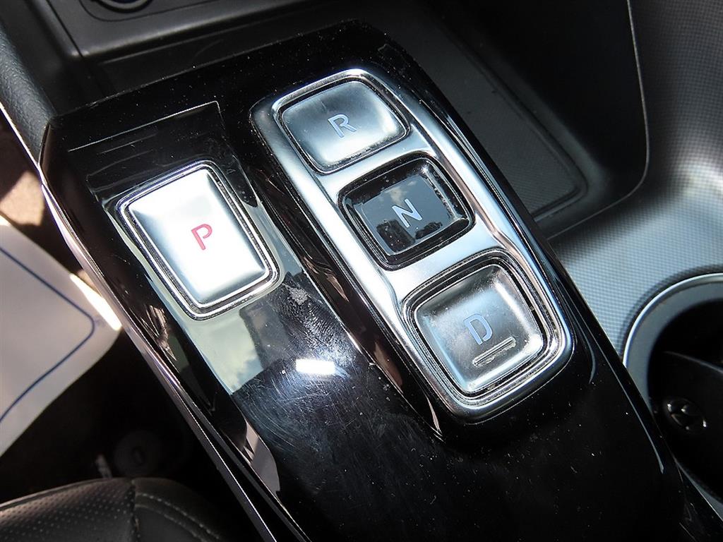 Hyundai Sonata — photo 10