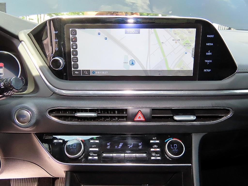 Hyundai Sonata — photo 14
