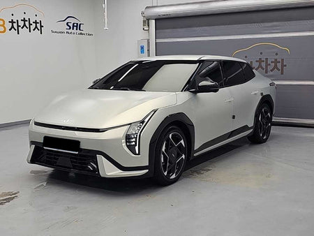 Kia EV4 — photo 02
