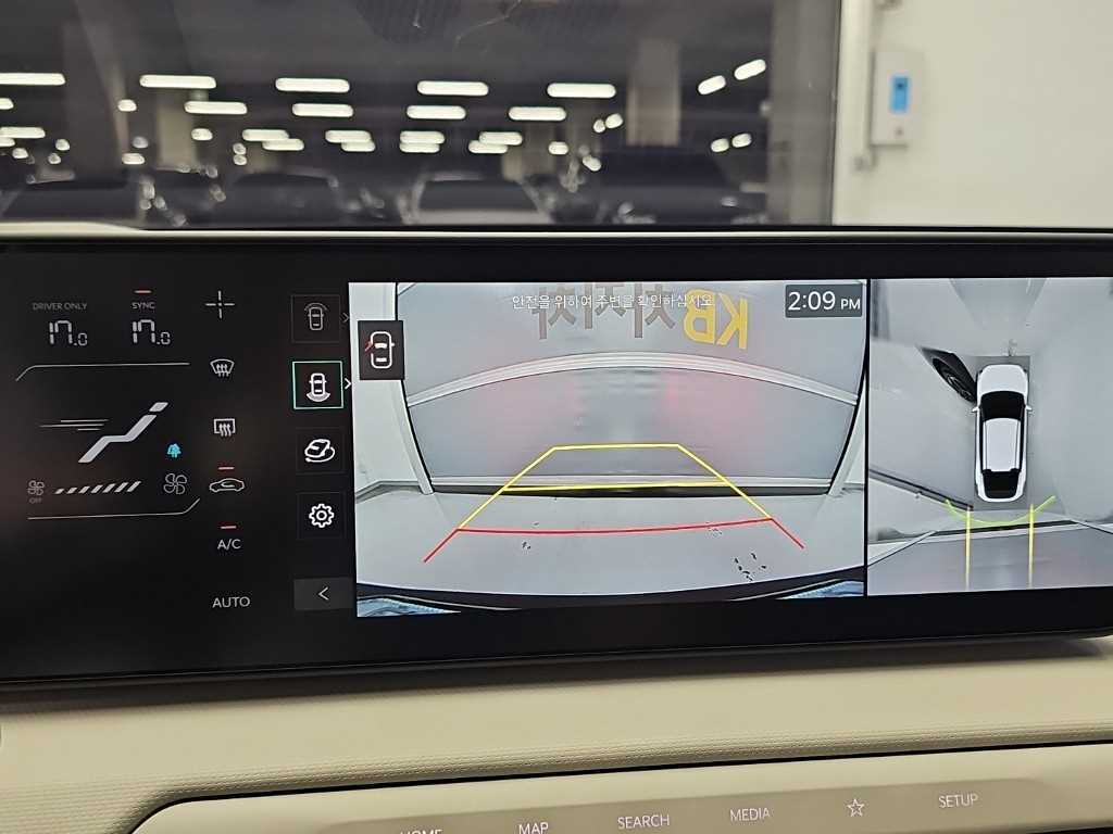 Kia EV4 — photo 16