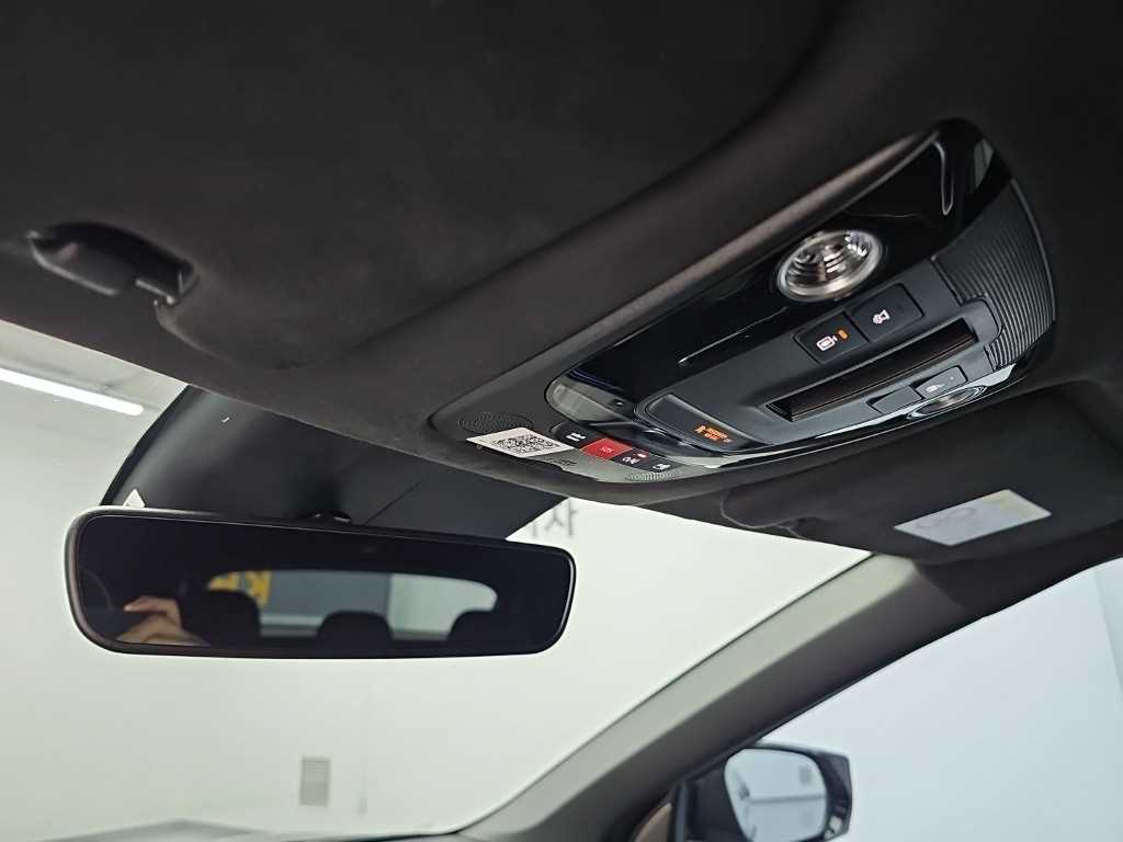 Kia EV6 — photo 17