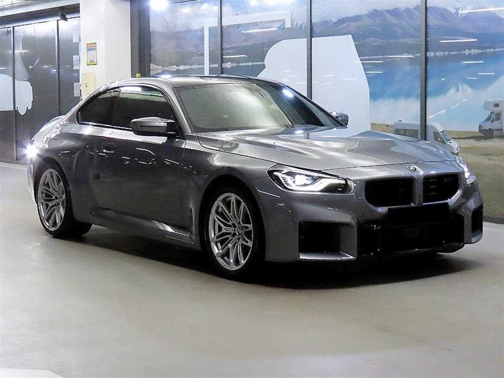 BMW M2 — photo 01