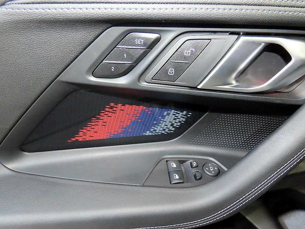 BMW M2 — photo 12