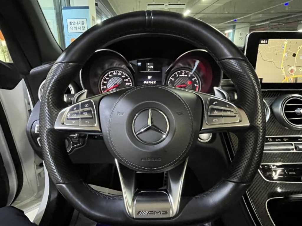 Mercedes-Benz C-Class — photo 18