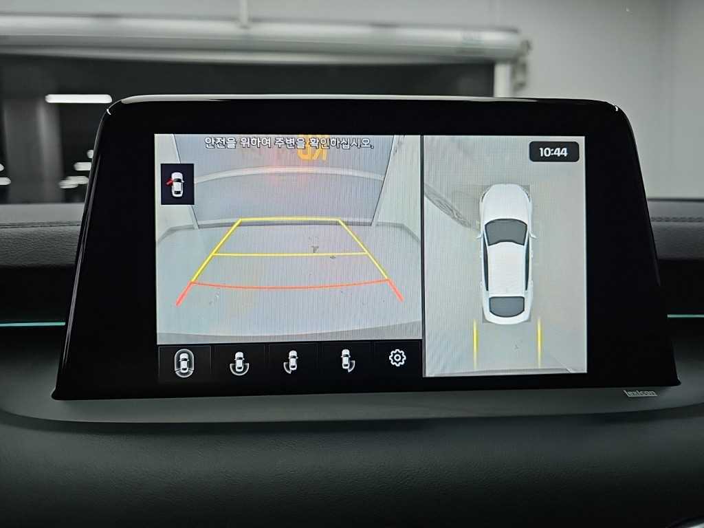 Kia Stinger — photo 17