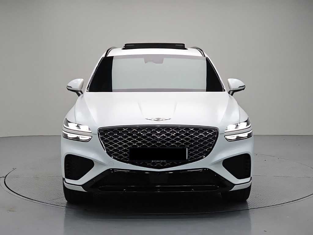 Genesis GV70 — photo 02
