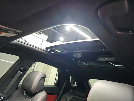 Genesis GV70 — photo 14
