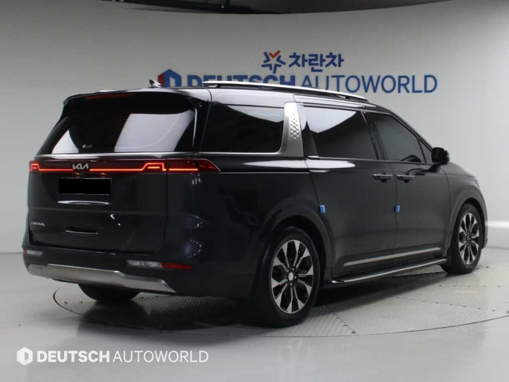 Kia Carnival — photo 04