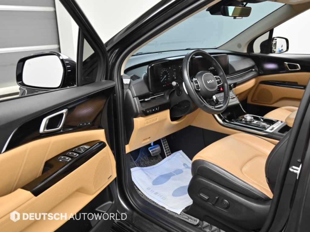 Kia Carnival — photo 11