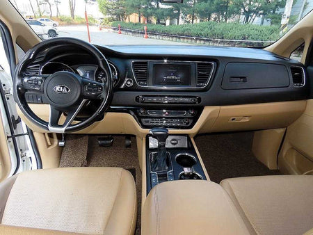 Kia Carnival — photo 08