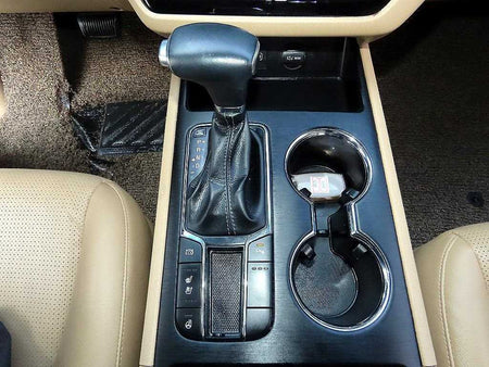 Kia Carnival — photo 11