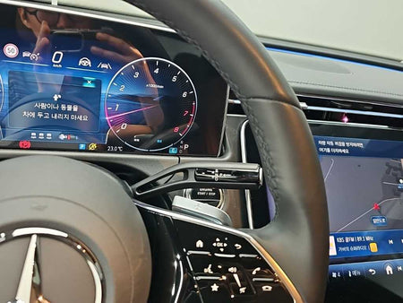 Mercedes-Benz E-Class — photo 08